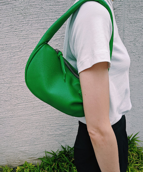 ISOOK（アイスー）の「One handle round bag / ワンハンドルラウンドバッグ（maai select）（ハンドバッグ・レディース・ホワイト/ブラック/グリーン・FREE）」の12枚目の写真