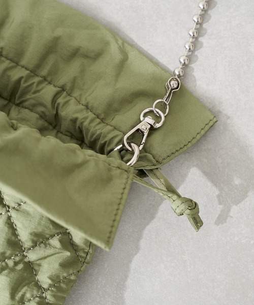 CIAOPANIC TYPY（チャオパニックティピー）の「キルティング巾着ショルダー（ショルダーバッグ・レディース・ブラック/カーキ/オレンジ/ブラウン/アイボリー/グレイッシュベージュ/グリーン・ONE SIZE）」の16枚目の写真