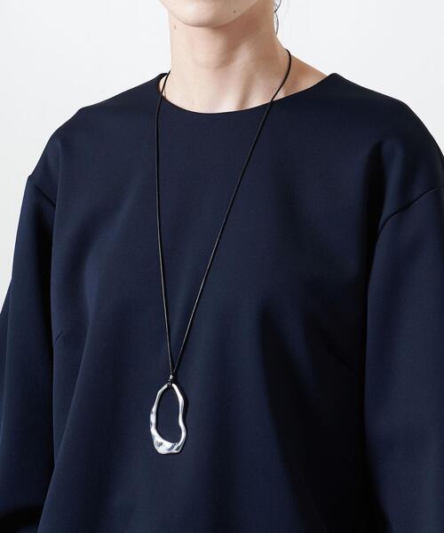 UNITED ARROWS(ユナイテッドアローズ)の「<UNITED ARROWS>DEFORM オーバル ペンダント(ネックレス・レディース・シルバー/ゴールド・FREE)」の8枚目の写真
