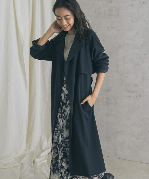 URBAN RESEARCH ROSSO(アーバンリサーチロッソ)の「バックタックトレンチコート(トレンチコート・レディース・ベージュ/ネイビー・SMALL/MEDIUM)」の4枚目の写真