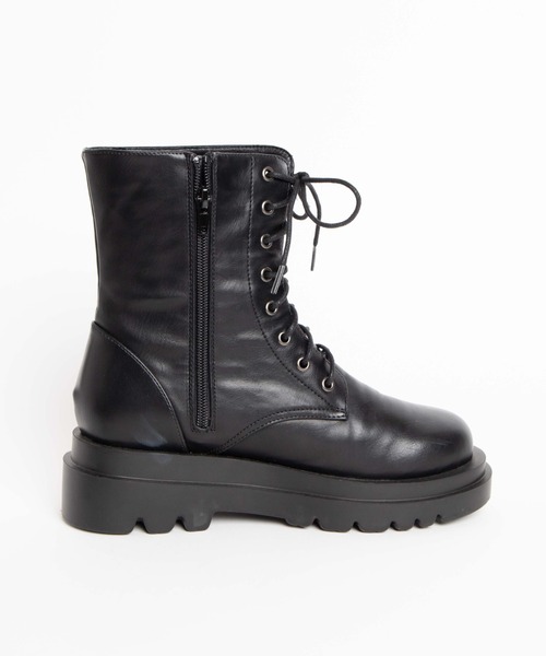 WEGO（ウィゴー）の「WEGO/8ホールレースアップブーツ（ブーツ・レディース・ブラック/ホワイト・MEDIUM/LARGE）」の12枚目の写真