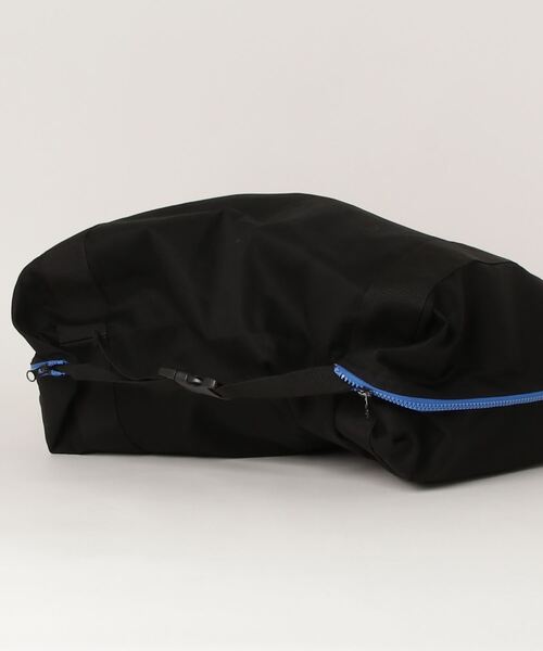 FUNALIVE（ファンアライブ）の「Jimmys Back 4WAYレジャーシートBAG（トートバッグ・メンズ・ブラック/ベージュ/オフホワイト/グリーン・FREE）」の8枚目の写真
