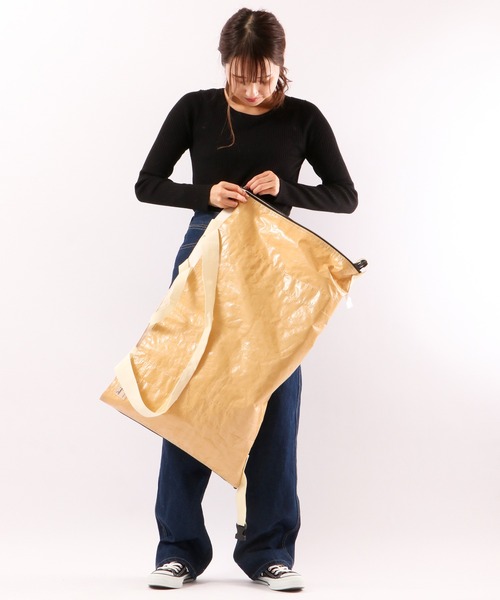 FUNALIVE（ファンアライブ）の「Jimmys Back 4WAYレジャーシートBAG（トートバッグ・メンズ・ブラック/ベージュ/オフホワイト/グリーン・FREE）」の18枚目の写真