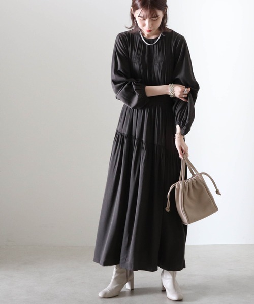 Cheek(チーク)の「シャーリングティアードワンピース(ワンピース・レディース・チャコールグレー/ピンク/ブルー・MEDIUM)」の15枚目の写真