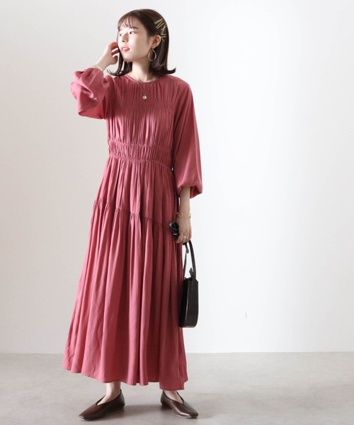 Cheek(チーク)の「シャーリングティアードワンピース(ワンピース・レディース・チャコールグレー/ピンク/ブルー・MEDIUM)」の12枚目の写真