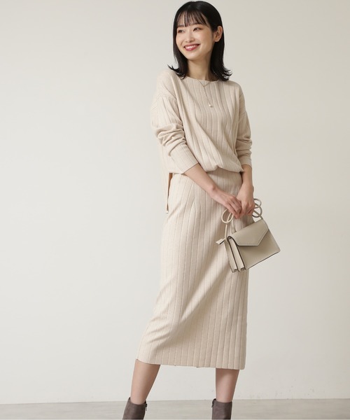 NATURAL BEAUTY BASIC（ナチュラルビューティーベーシック）の「針抜きニットセットアップ（ワンピース・レディース・ネイビー/カーキ/グレイッシュベージュ・SMALL/MEDIUM）」の19枚目の写真