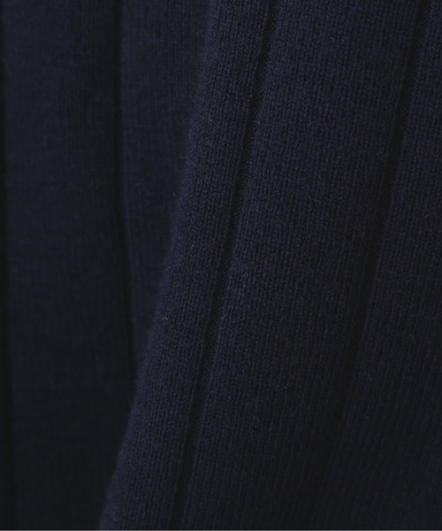 NATURAL BEAUTY BASIC（ナチュラルビューティーベーシック）の「針抜きニットセットアップ（ワンピース・レディース・ネイビー/カーキ/グレイッシュベージュ・SMALL/MEDIUM）」の15枚目の写真