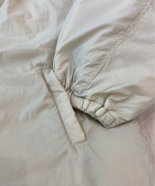 AZUL ENCANTO（アズールエンカント）の「中綿オーバーサイズマウンテンパーカー（マウンテンパーカー・レディース・ブラック/アイボリー・FREE）」の21枚目の写真