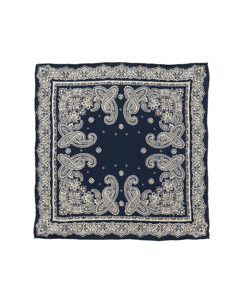 BEAMS PLUS（ビームスプラス）の「BEAMS PLUS / シルク バンダナ チーフ（ハンカチ/ハンドタオル・メンズ・ブラック/ネイビー・ONE SIZE）」の9枚目の写真