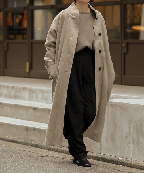 Bab（バブ）の「スタンドカラーラグランコート（チェスターコート・レディース・ベージュ/ブラウン・S/M）」の11枚目の写真