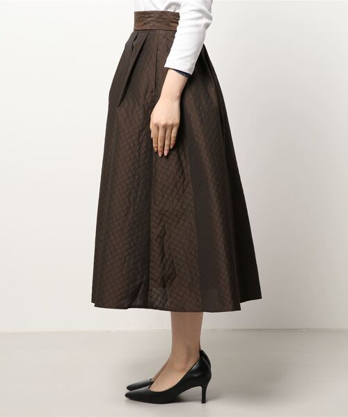 Te chichi CLASSIC（テチチクラシック）の「キルティングジャカードタックスカート（スカート・レディース・ブラック/グレー・SMALL/MEDIUM）」の3枚目の写真