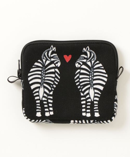 BOHEMIANS(ボヘミアンズ)の「BOHEMIANS/ボヘミアンズ SMALL ZEBRA FRAGMENT CASE スモールゼブラフラグメントケース(ポーチ・レディース・ブラック・FREE)」の1枚目の写真