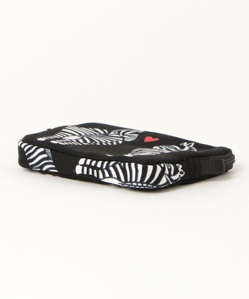 BOHEMIANS(ボヘミアンズ)の「BOHEMIANS/ボヘミアンズ SMALL ZEBRA FRAGMENT CASE スモールゼブラフラグメントケース(ポーチ・レディース・ブラック・FREE)」の4枚目の写真