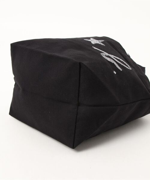 To b. by agnes b.(トゥービーバイアニエスベー)の「WR56 SAC ロゴミニトートバッグ(トートバッグ・レディース・ブラック・UNI)」の4枚目の写真
