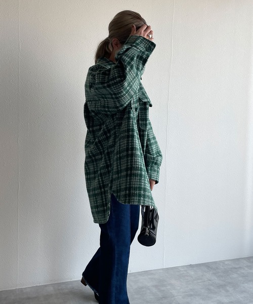 w closet（ダブルクローゼット）の「チェックBIGシャツはおり（その他アウター・レディース・ベージュ/グリーン・FREE）」の7枚目の写真