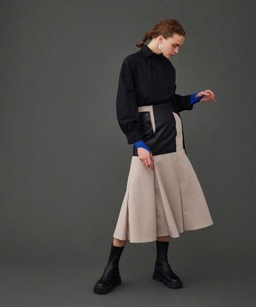 UNITED TOKYO（ユナイテッドトウキョウ）の「2wayスタンドブラウス（シャツ/ブラウス・レディース・ブラック/オフホワイト/グリーン・FREE）」の19枚目の写真