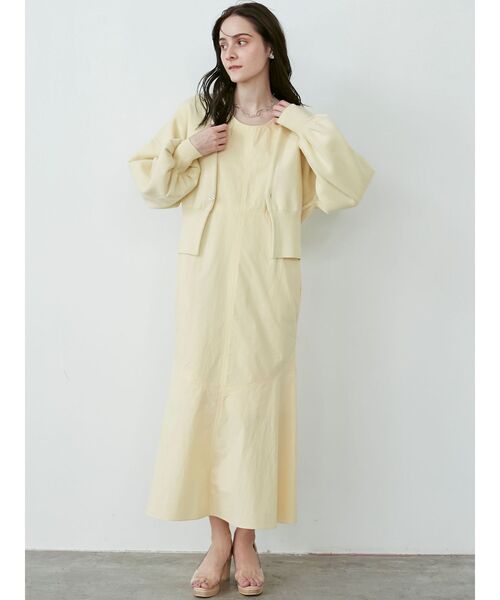 LAGUNAMOON（ラグナムーン）の「ボリュームスリーブショートニットカーディガン（カーディガン/ボレロ・レディース・ホワイト/イエロー/モカ・FREE）」の4枚目の写真