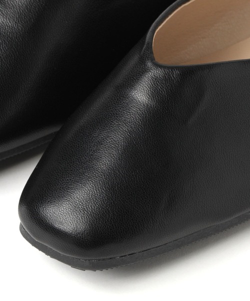 LAKOLE（ラコレ）の「【生活防水】Vカットギャザーパンプス / 260625（パンプス・レディース・ブラック/クリーム/アイボリー/その他6・SMALL/MEDIUM/LARGE）」の7枚目の写真