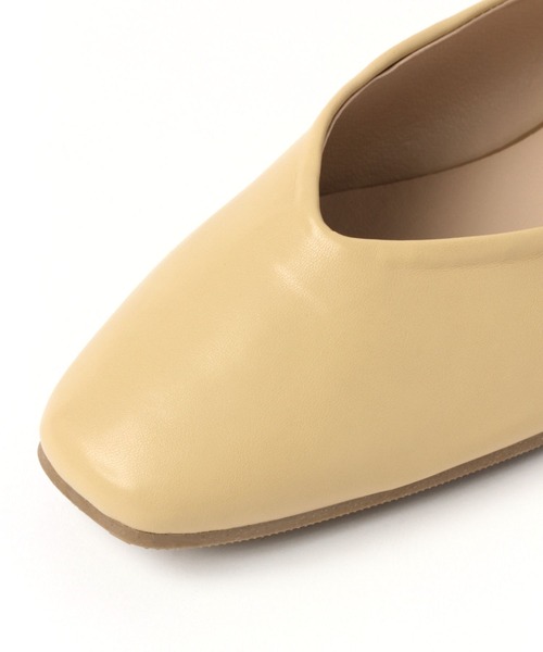 LAKOLE（ラコレ）の「【生活防水】Vカットギャザーパンプス / 260625（パンプス・レディース・ブラック/クリーム/アイボリー/その他6・SMALL/MEDIUM/LARGE）」の10枚目の写真