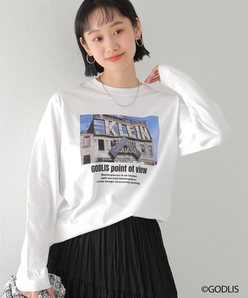 Simplicite(サンプリシテ)の「【GODLIS/ゴドリス】 PHOTO TEE by ROCK STANLEY◆(Tシャツ/カットソー・レディース・ホワイト/チャコールグレー/ベージュ・MEDIUM/X-LARGE)」の2枚目の写真