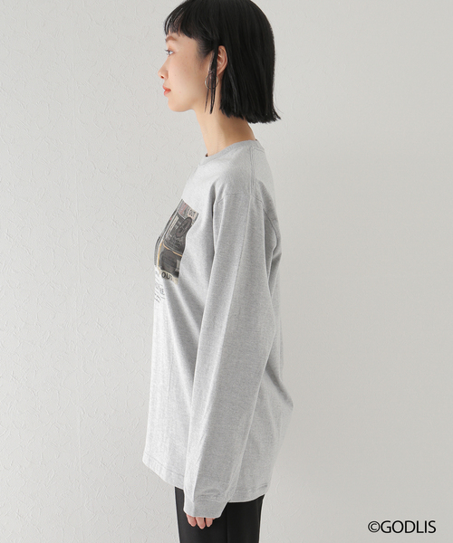 Simplicite(サンプリシテ)の「【GODLIS/ゴドリス】 PHOTO TEE by ROCK STANLEY◆(Tシャツ/カットソー・レディース・ホワイト/チャコールグレー/ベージュ・MEDIUM/X-LARGE)」の8枚目の写真