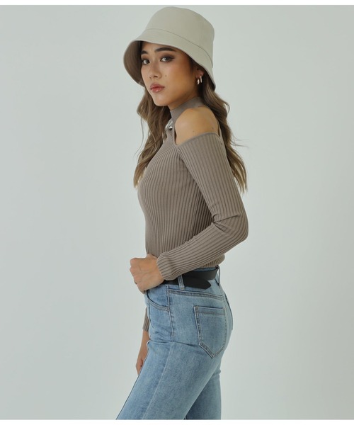 ANAP（アナップ）の「ワンショルリブニットトップスカットソー（Tシャツ/カットソー・レディース・ホワイト/ライトグレー/ブラック/グレイッシュベージュ・FREE）」の8枚目の写真