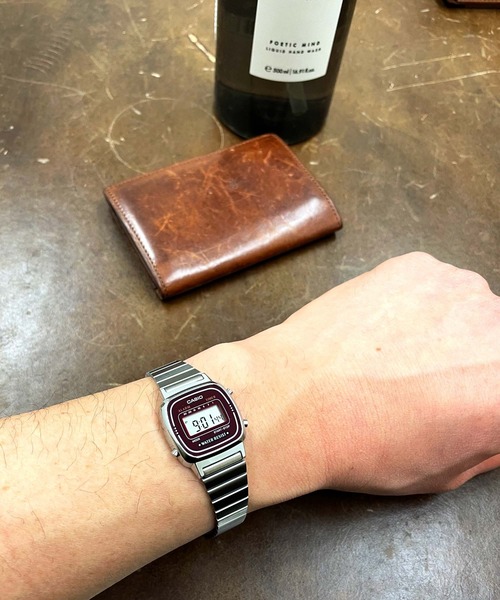 CASIO(カシオ)の「CASIO / カシオ チープカシオ スタンダード デジタル/腕時計 ウォッチ(デジタル腕時計・メンズ・ブラック/ワインレッド・ONE SIZE)」の8枚目の写真