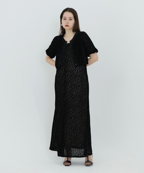 TINA:JOJUN(ティーナジョジュン)の「フラワーベロア キャミドレス TINA:JOJUN(ワンピース・レディース・ブルー/ブラウン/ブラック・S/M)」の2枚目の写真
