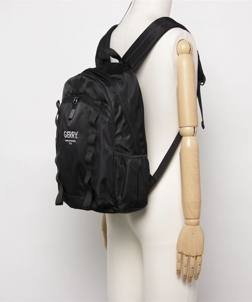 GERRY(ジェリー)の「【GERRY】ワンデイバックパックR1431 YMY(バックパック/リュック・メンズ・ブラック/ベージュ/グレー・FREE)」の7枚目の写真