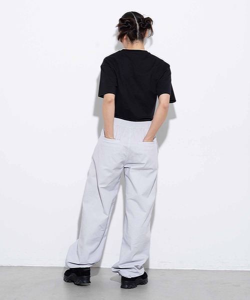 X-girl（エックスガール）の「COLLEGE LOGO S/S TEE/カレッジロゴ　Tシャツ（Tシャツ/カットソー・レディース・ホワイト/ブラック/ブラウン・S/M/L/XL）」の10枚目の写真