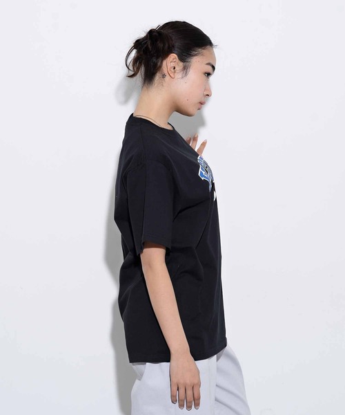 X-girl（エックスガール）の「COLLEGE LOGO S/S TEE/カレッジロゴ　Tシャツ（Tシャツ/カットソー・レディース・ホワイト/ブラック/ブラウン・S/M/L/XL）」の18枚目の写真