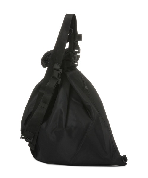 ALAND（エーランド）の「【UNISEX】PIECE MAKER／NYLON SLING BAG　2285723（ボディバッグ/ウエストポーチ・レディース・ブラック・FREE）」の6枚目の写真