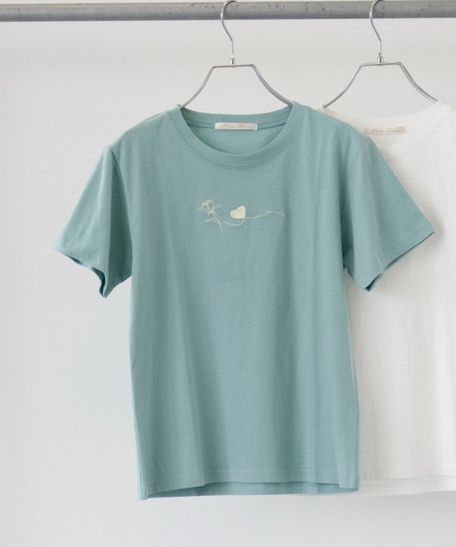 Petit fleur(プチフルール)の「・Petit Fleur ハナ&ハート刺繍Tシャツ(Tシャツ/カットソー・レディース・グリーン/オフホワイト/ピンク/ブラック・FREE)」の4枚目の写真