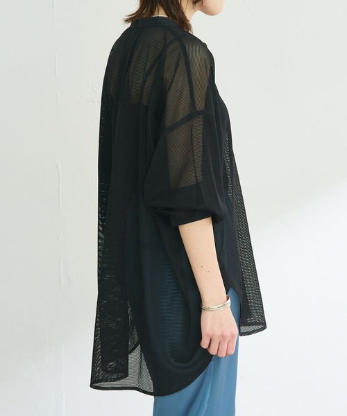 COLLAGE GALLARDAGALANTE(コラージュガリャルダガランテ)の「抜け感を演出するメッシュオーバーシャツ(シャツ/ブラウス・レディース・アイボリー/ブラック・FREE)」の20枚目の写真