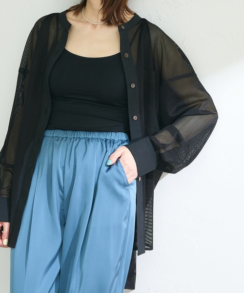 COLLAGE GALLARDAGALANTE(コラージュガリャルダガランテ)の「抜け感を演出するメッシュオーバーシャツ(シャツ/ブラウス・レディース・アイボリー/ブラック・FREE)」の22枚目の写真