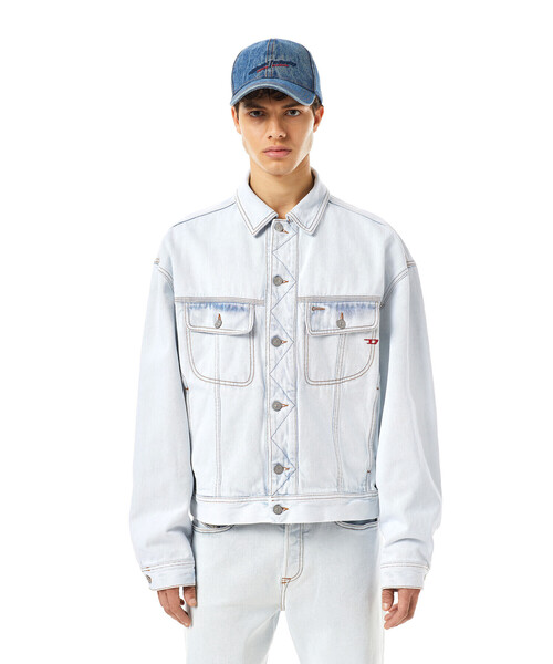 DIESEL（ディーゼル）の「DIESEL SS22 メンズ デニムジャケット ライトブルー サステナブル（デニムジャケット・メンズ・インディゴブルー・SMALL/MEDIUM/LARGE/X-LARGE）」の9枚目の写真