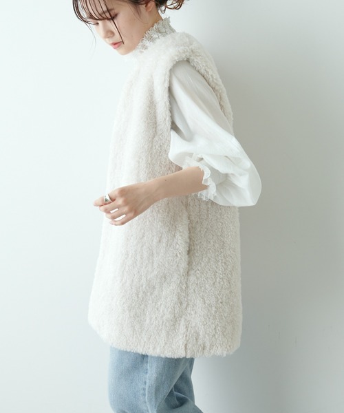 PUAL CE CIN（ピュアルセシン）の「カールファーベスト（ベスト・レディース・アイボリー/ブラック/モカ・FREE）」の7枚目の写真