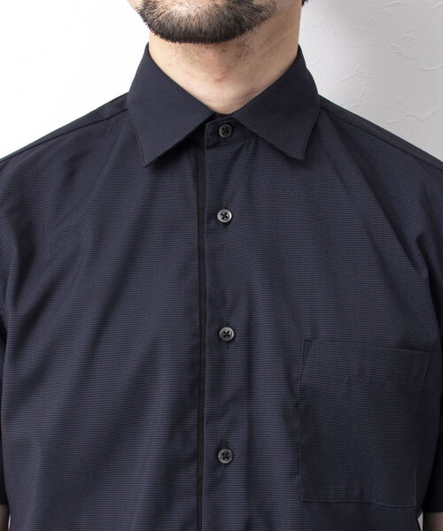 Stutostein Nolley's(シュテットシュタインノーリーズ)の「下前配色レギュラーカラーシャツ(接触冷感、ストレッチ素材)(シャツ/ブラウス・メンズ・ライトブルー/ネイビー・M/L/XL/S)」の11枚目の写真