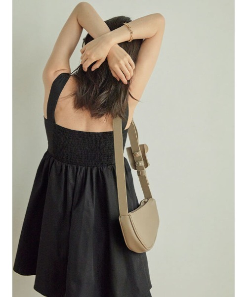 ACYM（アシーム）の「Betty fit flare ワンピース（ワンピース・レディース・ブラック/ベージュ・FREE）」の5枚目の写真