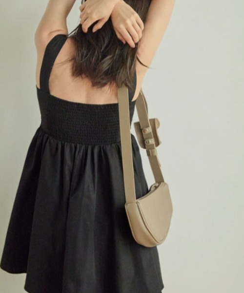 ACYM（アシーム）の「Betty fit flare ワンピース（ワンピース・レディース・ブラック/ベージュ・FREE）」の20枚目の写真