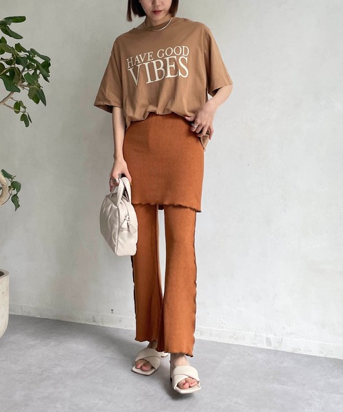 CAPRICIEUX LE'MAGE（カプリシューレマージュ）の「2WAYロゴ5分袖Tシャツ（Tシャツ/カットソー・レディース・チャコールグレー/ベージュ/オフホワイト・FREE）」の8枚目の写真