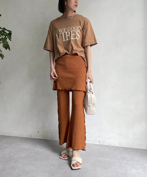 CAPRICIEUX LE'MAGE（カプリシューレマージュ）の「2WAYロゴ5分袖Tシャツ（Tシャツ/カットソー・レディース・チャコールグレー/ベージュ/オフホワイト・FREE）」の10枚目の写真