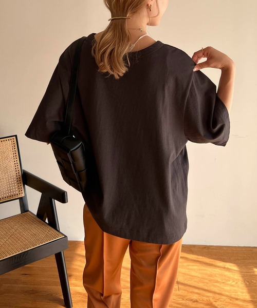 CAPRICIEUX LE'MAGE（カプリシューレマージュ）の「2WAYロゴ5分袖Tシャツ（Tシャツ/カットソー・レディース・チャコールグレー/ベージュ/オフホワイト・FREE）」の15枚目の写真