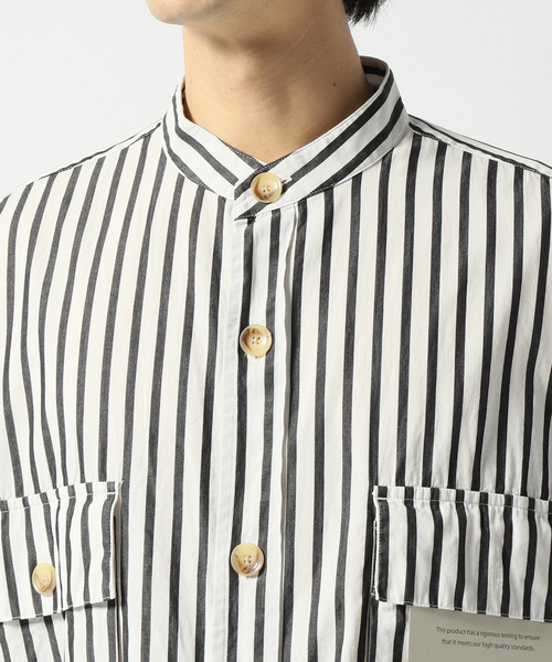 B.C STOCK（ベーセーストック）の「ワッシャーダブルフラップスタンドシャツ（シャツ/ブラウス・メンズ・ホワイト・MEDIUM/LARGE）」の2枚目の写真