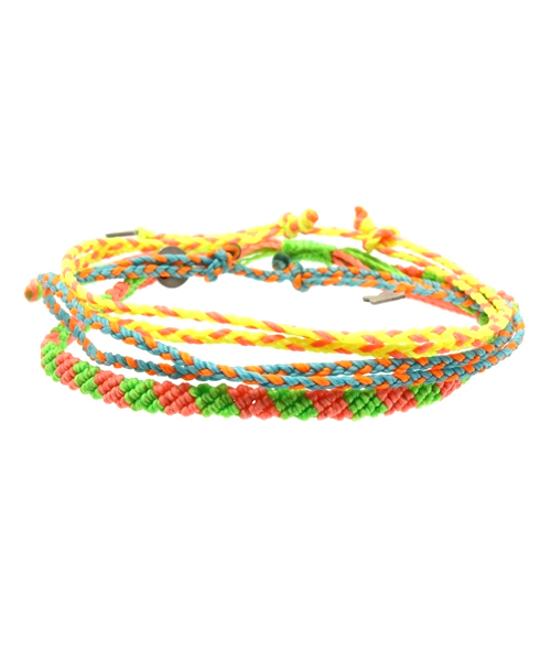 wakami(ワカミ)の「WAKAMI × BEAMS / 2015別注アンクレット 3セット(アンクレット・メンズ・ホワイト/ブラック/ピンク/イエロー/オリーブ/ブルー/ネイビー/その他1・ONE SIZE)」の6枚目の写真