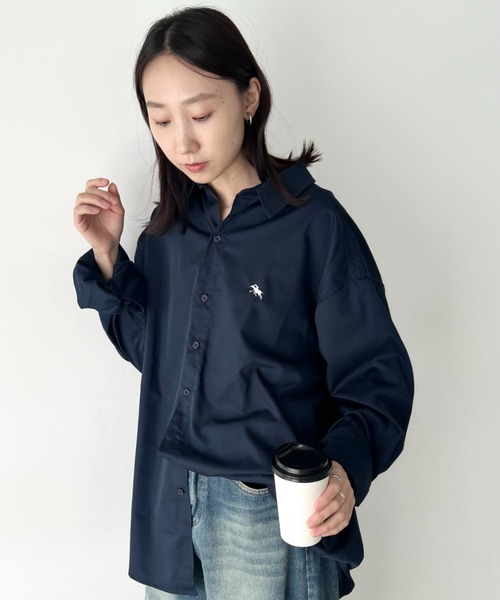 POLOCHAMPS(ポロチャンプス)の「【POLOCHAMPS/ポロチャンプス】 別注 ビッグシルエット ワンポイント刺繍 オーバーサイズ 長袖シャツ(シャツ/ブラウス・レディース・ブラック/ホワイト/ネイビー/ベージュ・M/L)」の21枚目の写真