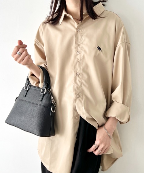 POLOCHAMPS(ポロチャンプス)の「【POLOCHAMPS/ポロチャンプス】 別注 ビッグシルエット ワンポイント刺繍 オーバーサイズ 長袖シャツ(シャツ/ブラウス・レディース・ブラック/ホワイト/ネイビー/ベージュ・M/L)」の9枚目の写真