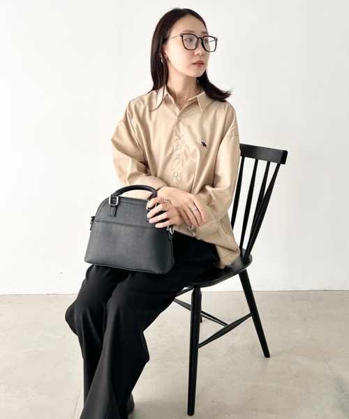 POLOCHAMPS(ポロチャンプス)の「【POLOCHAMPS/ポロチャンプス】 別注 ビッグシルエット ワンポイント刺繍 オーバーサイズ 長袖シャツ(シャツ/ブラウス・レディース・ブラック/ホワイト/ネイビー/ベージュ・M/L)」の12枚目の写真