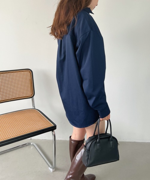 POLOCHAMPS(ポロチャンプス)の「【POLOCHAMPS/ポロチャンプス】 別注 ビッグシルエット ワンポイント刺繍 オーバーサイズ 長袖シャツ(シャツ/ブラウス・レディース・ブラック/ホワイト/ネイビー/ベージュ・M/L)」の5枚目の写真