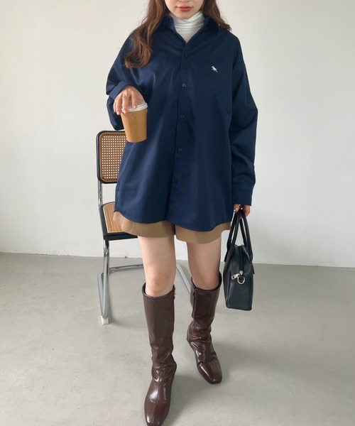 POLOCHAMPS(ポロチャンプス)の「【POLOCHAMPS/ポロチャンプス】 別注 ビッグシルエット ワンポイント刺繍 オーバーサイズ 長袖シャツ(シャツ/ブラウス・レディース・ブラック/ホワイト/ネイビー/ベージュ・M/L)」の6枚目の写真